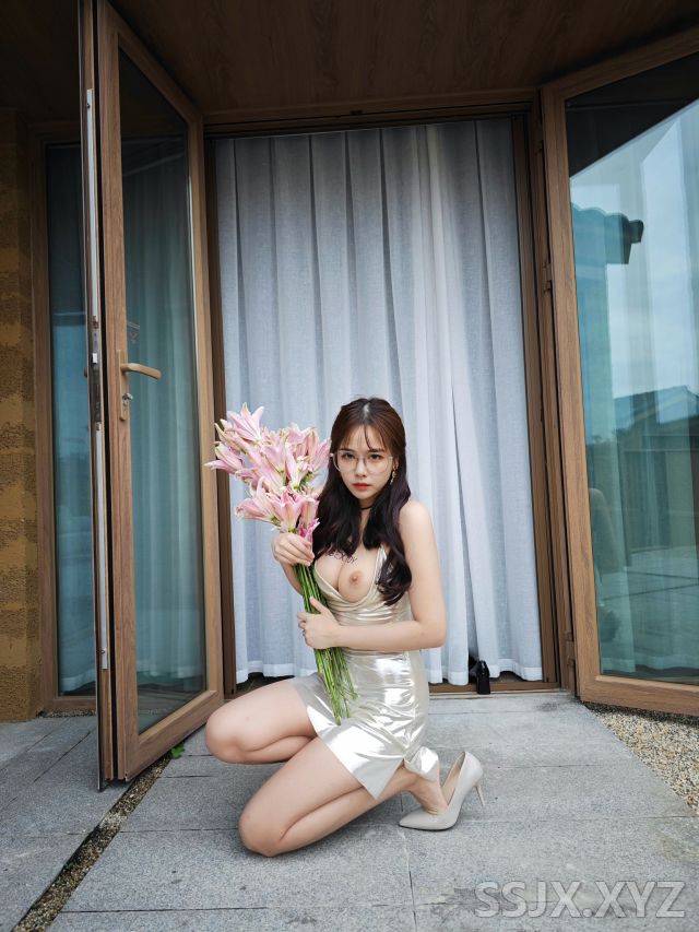 [33P/25M][图包]Ceasonshot99 - 白色漆皮连衣裙